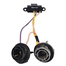 سمند کار- سوکت چراغ خطر روی صندوق چپ جمع ساز