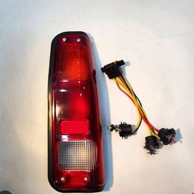 پیکان- چراغ خطر وانت با سوکت چپ اوژن